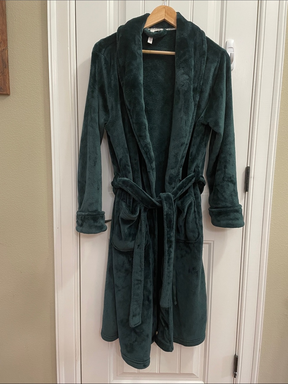 Forest Green Plush Shawl-Collar Women's Robe